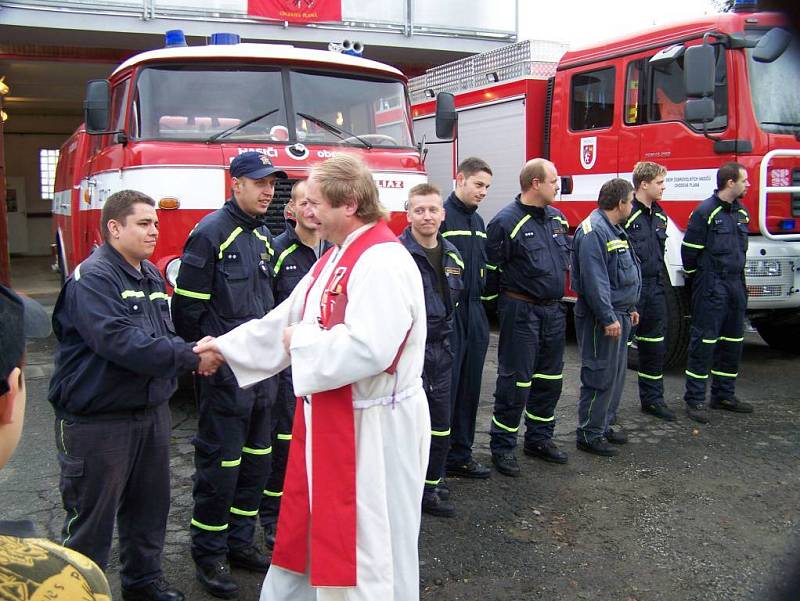 Předání nového vozu SDH Chodová Planá