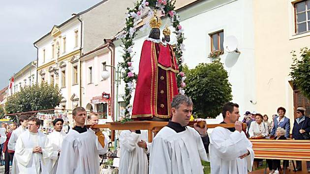 Borskou Madonu na její pouti do Lorety vyprovázeli nejenom věřící z Čech, ale také z ciziny