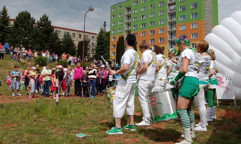 Oslavy Dne dětí v Plané provázela bubenická show