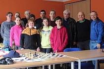 Šachového turnaje v Chodové plané se zúčastnilo 13 hráčů.