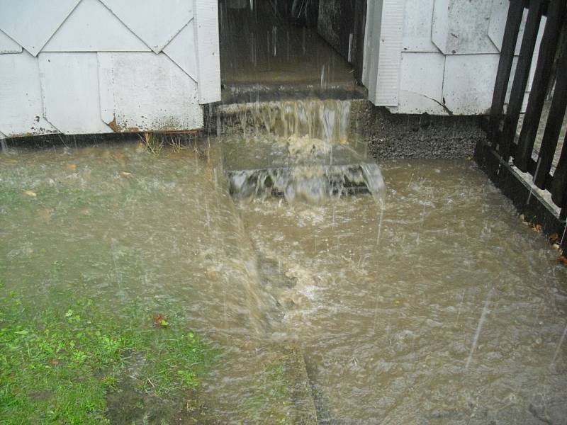 Přívalový déšť v Tachově