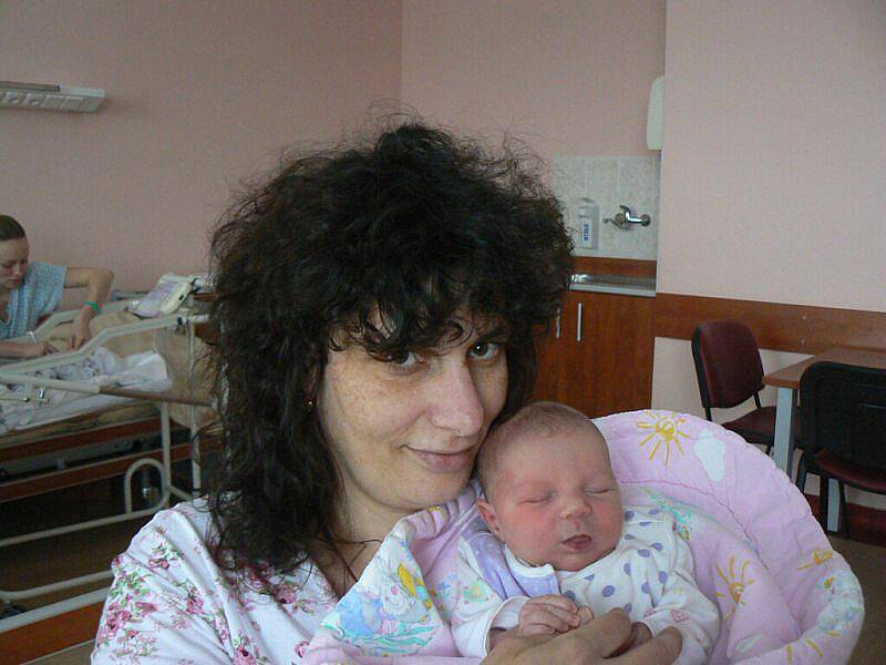 Miluši a Blažeji Slachovým z Bernartic u Tachova se 20. 12. v 0.20 hod. narodila ve FN v Plzni první dcera Marie (3,31 kg, 48 cm). 