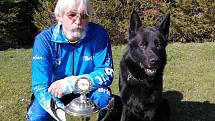 Mnoho trofejí si na soutěžích vybojoval služební pes Hektor se svým psovodem Petrem Zifčákem.