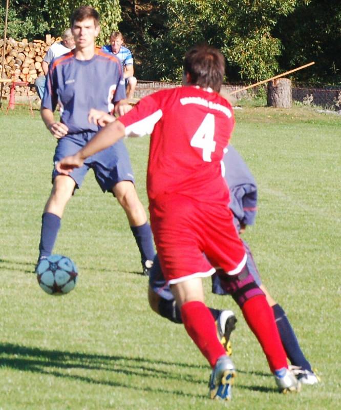 Z fotbalového utkání Stráž vs. Částkov