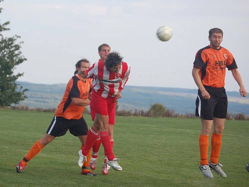 Fotbal–1. A třída: J. Bezdružice – Sokol Blovice 1:2 (0:1, Gengel – Žežula, Soukup) 