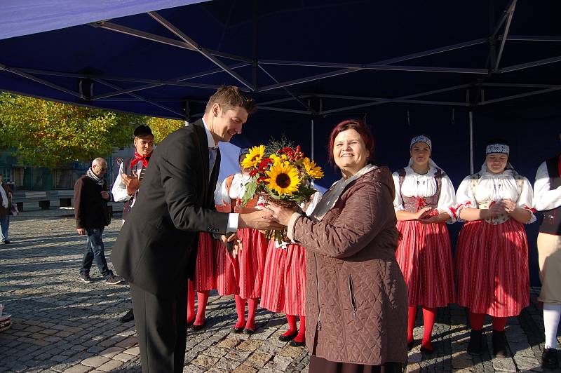 Dožínkový průvod prošel Stříbrem.