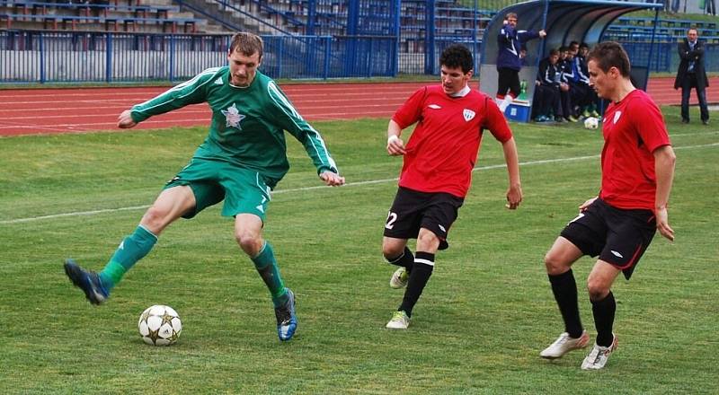 Fotbalisté FK Tachov zakončili podzimní část divize výhrou s FC MAS Táborsko B 6:2.