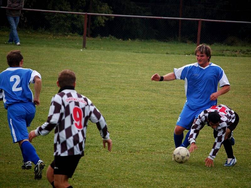 Fotbal: Lom – Ch. Újezd 0:1.
