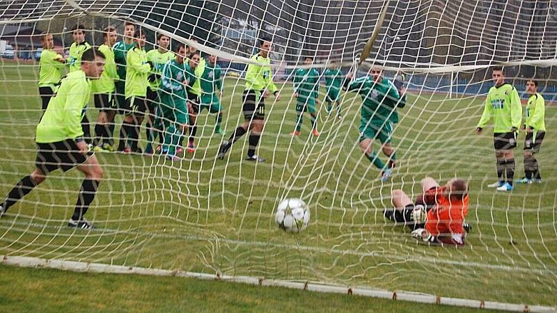 Tým FK Tachov se s podzimem nerozloučil ideálně, s Přední Kopaninou hrál 3:3.