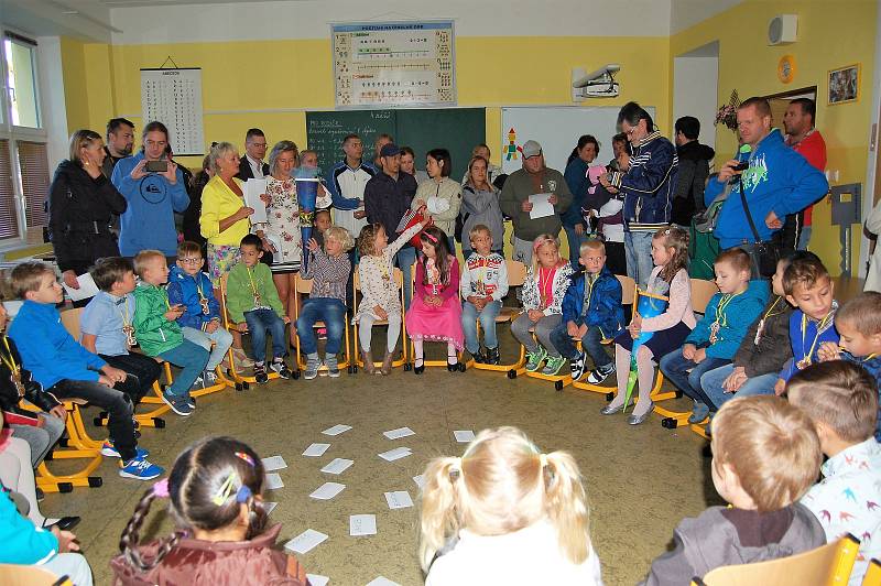 Základní škola Kostelní v Tachově přivítala 25 prvňáčků