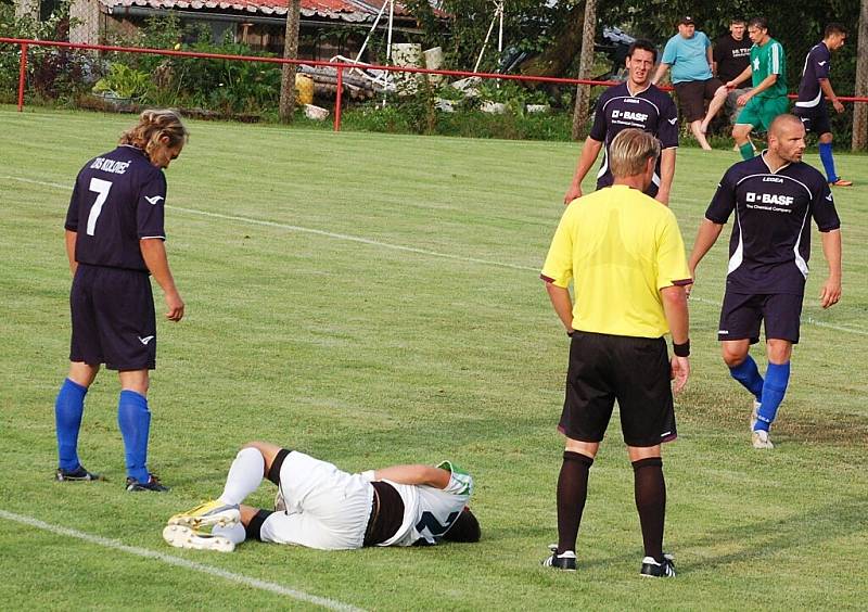  Premiéra v přeboru Rozvadovu nevyšla, Kolovečtí byli nad jejich síly, vyhráli 0:4.