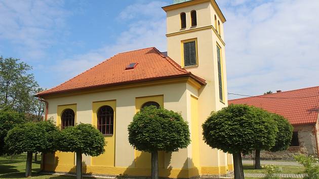 Kostel ve Starém Sedle. Ilustrační foto.