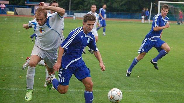 Fotbalová divize: Mužstvo FK Tachov po výbuchu v Malši–Roudné porazilo na městském stadionu FK Hořovicko 3:0 (0:0) 