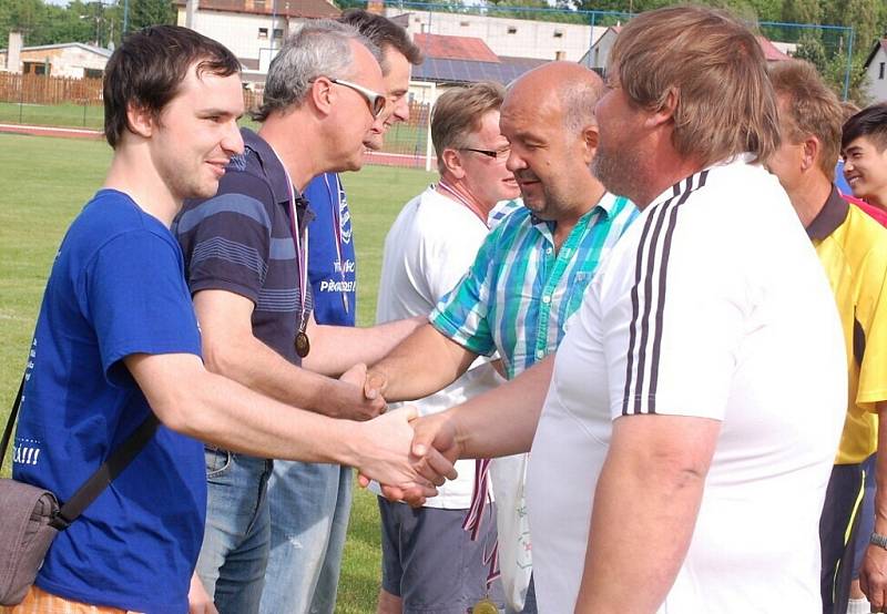  Fotbal-II. třída: V závěrečném kole padlo 39 branek, rozhodčí napomínali jen sedm hráčů.