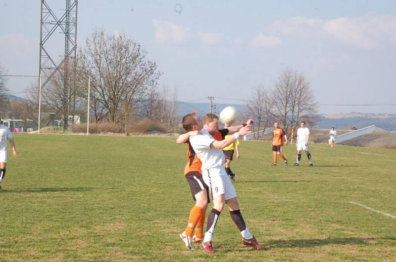 Fotbal: Bezdružice - Rozvadov 1:3