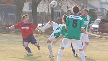  Mužstvo Sparty Dlouhý Újezd si v 1. A třídě „vyšláplo“ na favorizovanou Sušici a vyhrálo 2:0.