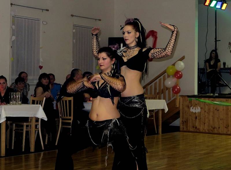 Tradiční Městský ples se konal v sobotu v Černošíně. 