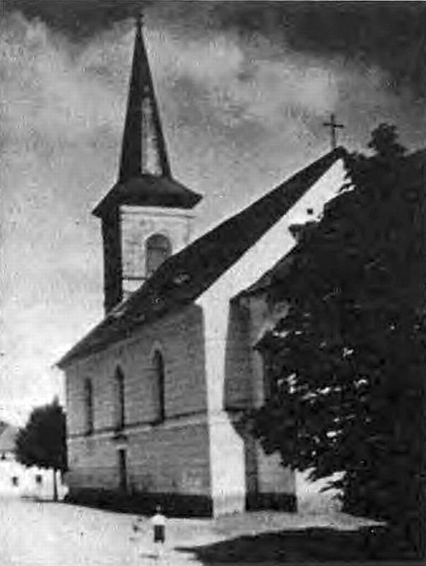 Kostel Navštívení Panny Marie v Nových Domcích na Tachovsku. FOTO: archiv Deníku a znicenekostely.cz