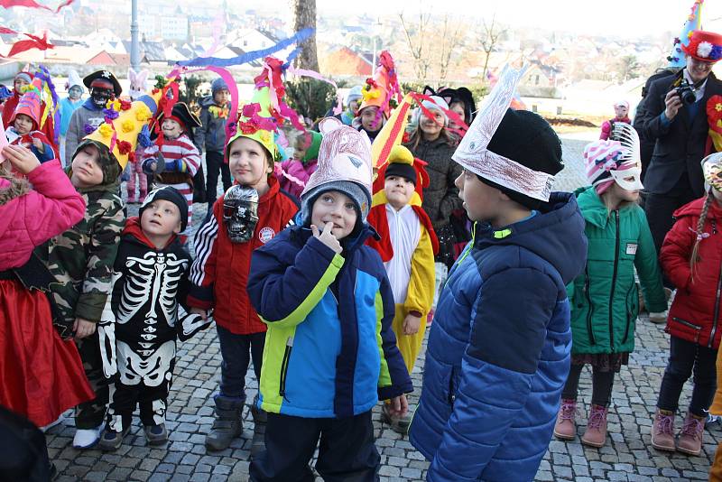 Mateřská škola Tyršova pořádala masopustní průvod