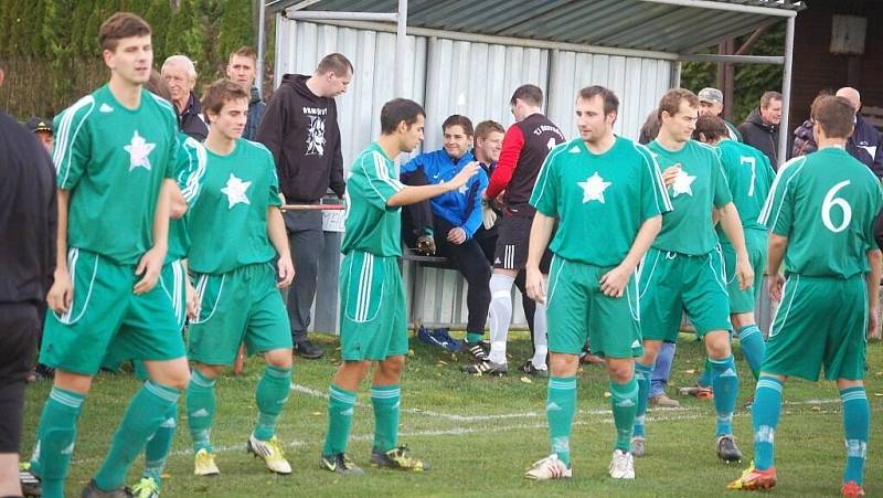 Ve fotbalové 1. A třídě se utkal Rozvadov s Chodským Újezdem a domácí vyhráli 1:0.