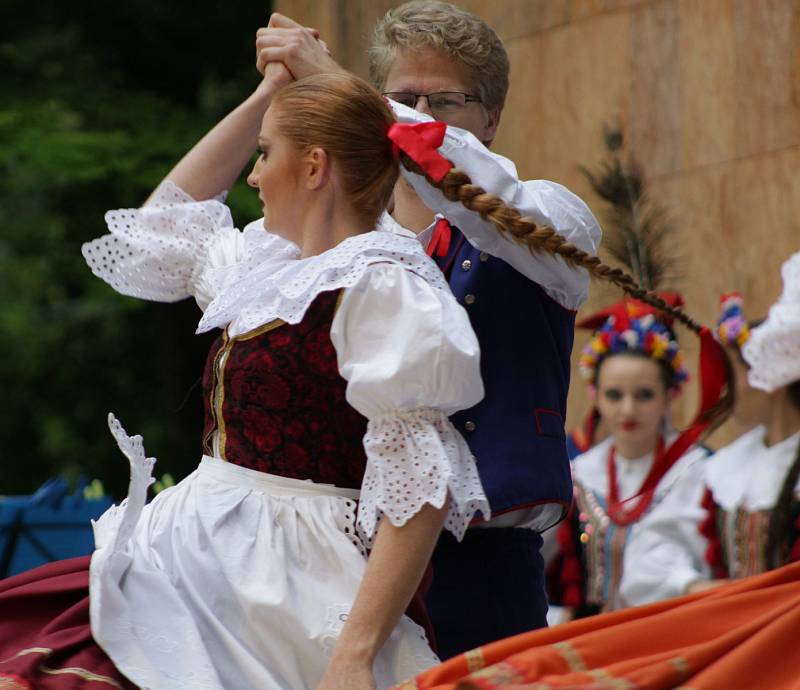 22. Mezinárodní folklorní festival CIOFF® Plzeň 2018, zahájení v Konstantinových Lázních.