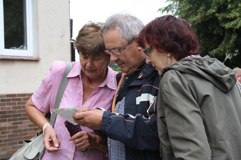 V Lestkově se v sobotu konala pouť, setkali se zde pováleční pamětníci a soavovalo se i výročí založení obce. 