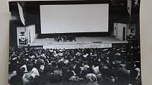 Letní kino při zahájení Filmového festivalu pracujících.