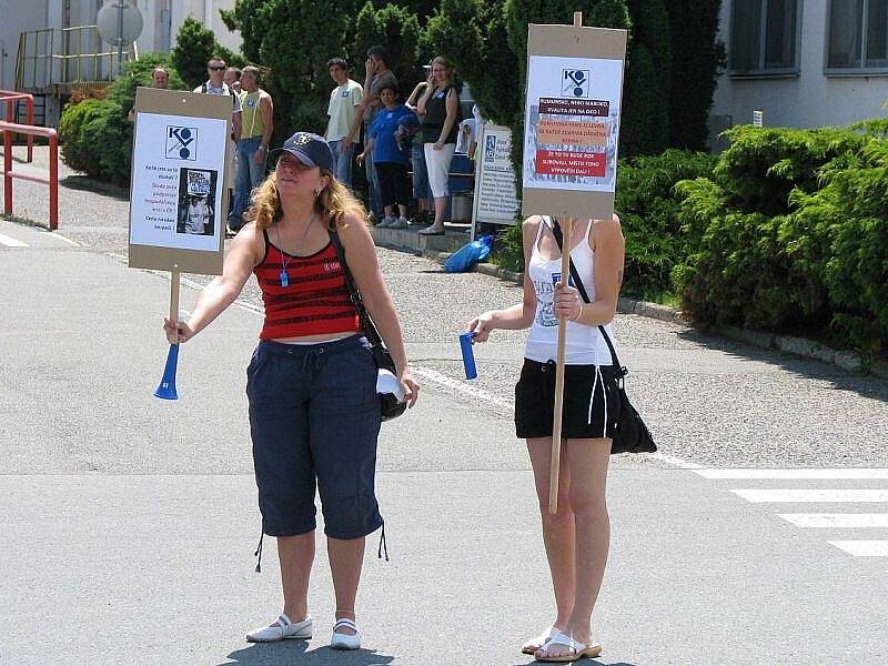 Jsme připraveni stávkovat, vzkazují pracovníci vedení