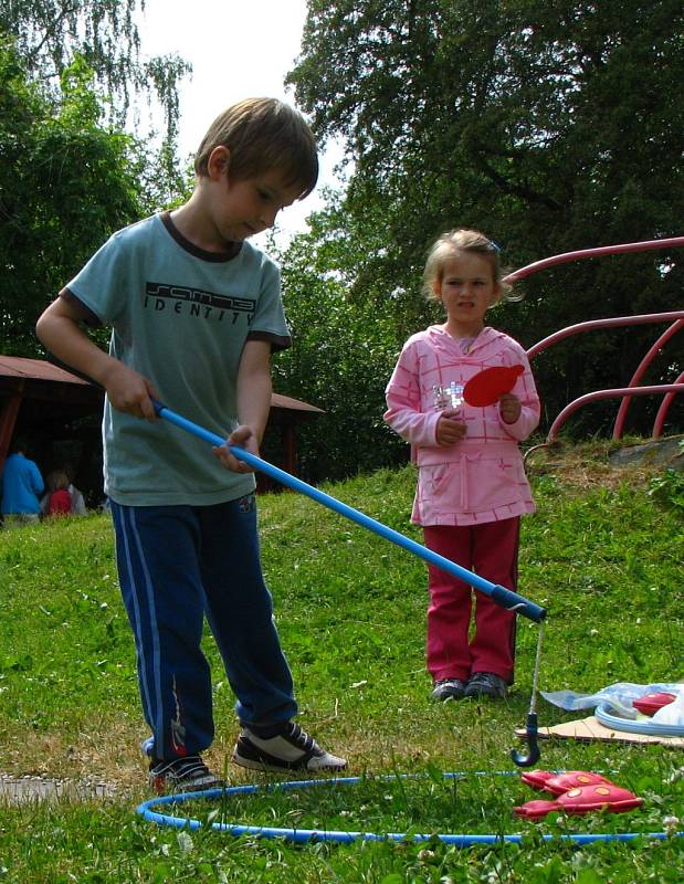 Děti sbíraly sedm teček pro berušku