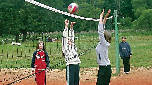 Zážitky z letních táborů patří mezi ty nejpříjemnější z letních prázdnin. Proto se sem děti tak rády vracejí.