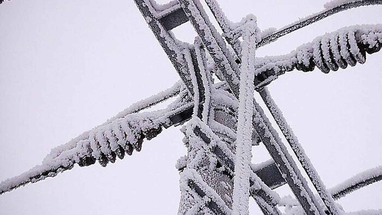 Sníh dělá na Vysočině problémy i s dodávkami elektřiny, nejvíce na Pelhřimovsku