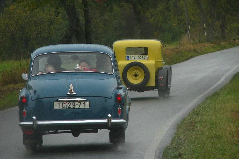 Toulky Tachovskem se letos jely za deště