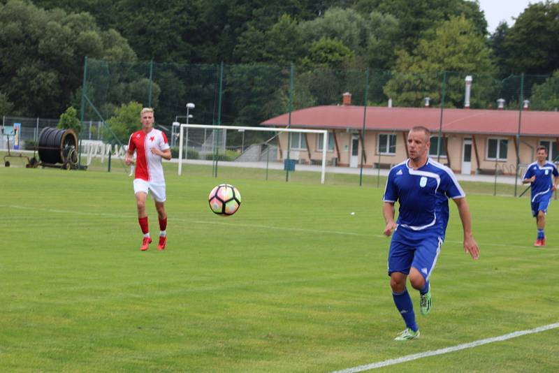 Z utkání FK Tachov - Slavia Karlovy Vary