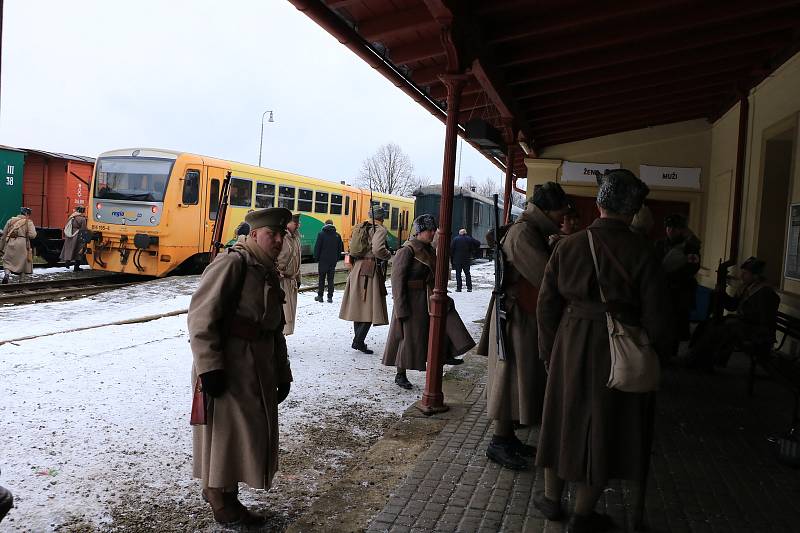 Lokálka se o víkendu proměnila v Transsibiřskou magistrálu.