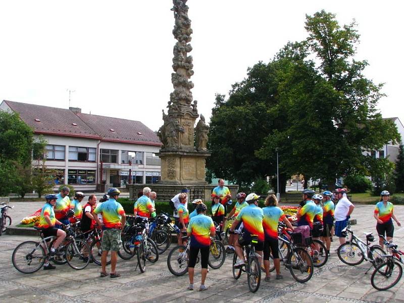 Cyklisté ze západočeského Tachova navštívili další dva Tachovy.