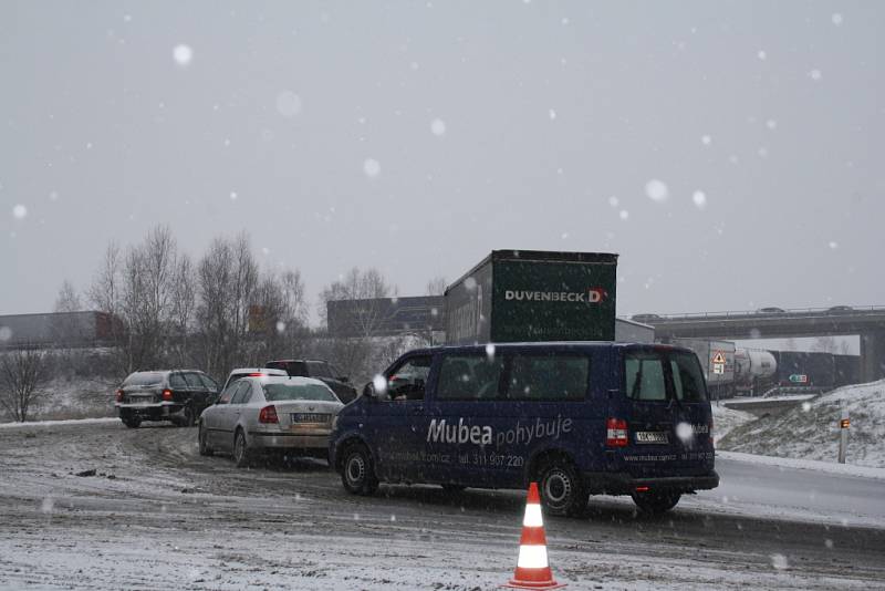Dopravní kolaps u Mlýnců.