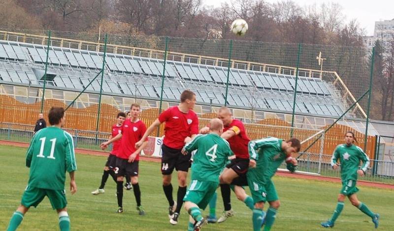 Fotbalisté FK Tachov zakončili podzimní část divize výhrou s FC MAS Táborsko B 6:2.