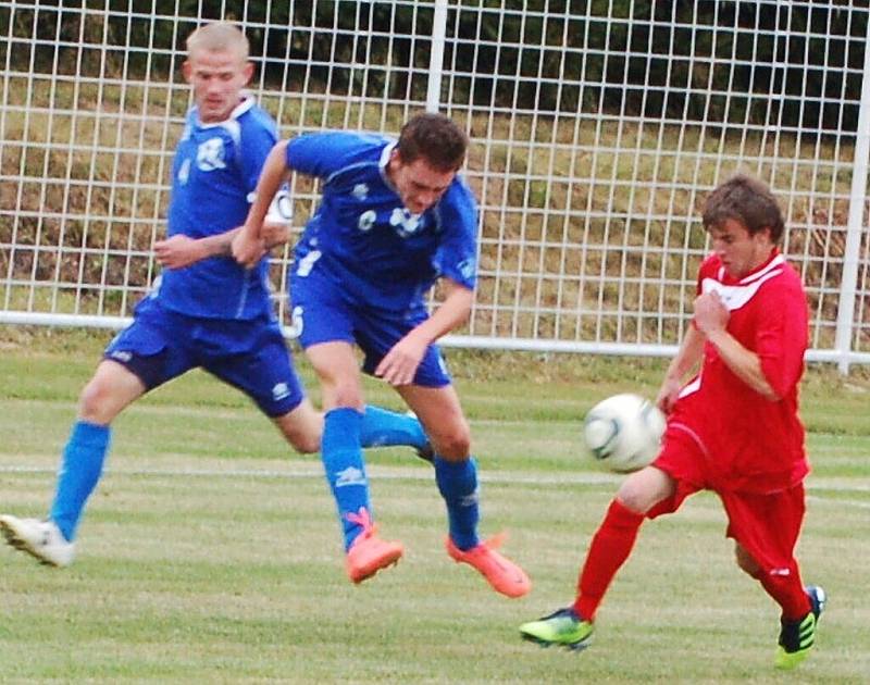 Fotbalová 1. B třída: Chodský Újezd - Chodová Planá 5:3.