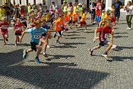 Start dětské kategorie loňského Běhu historickým Stříbrem – memoriálu Petra Bursíka.