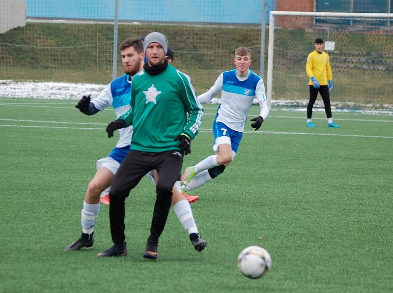 Zimní příprava: Hvězda Cheb - FK Tachov (zelení) 3:4.