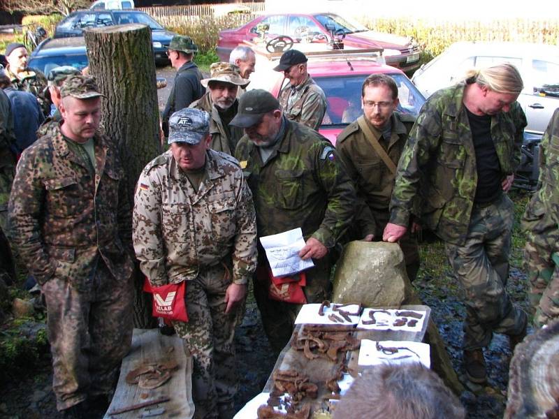 Hledači se opět vypravili do lesa a na louku u Hruškovny, kde našli množství předmětů