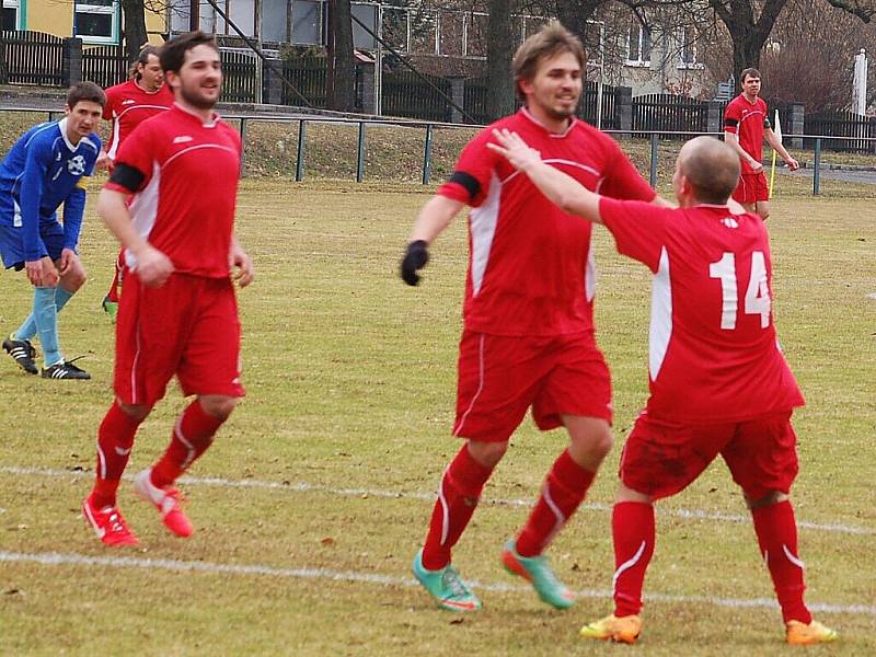 Fotbal: V okresním derby 1. A třídy prohrála Chodová Planá s Chodským Újezdem 1:4.