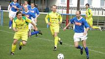 Fotbalisté B. Stříbro si po výhře v Nýrsku 0:3 udrželi druhou postupovou příčku 