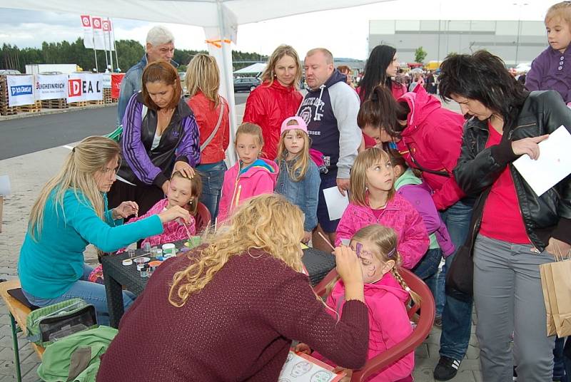 Parkoviště průmyslové zóny patřilo v sobotu dětem