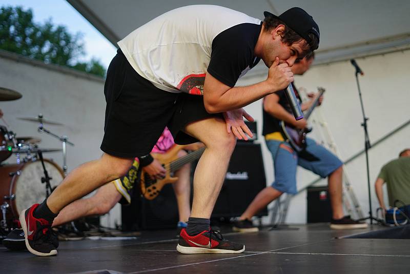 V prostoru pod tachovskou sjezdovkou se uskutečnil druhý ročník festivalu Vlek Fest.