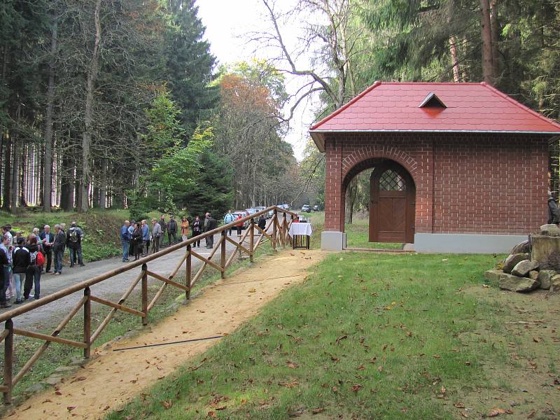 Obnovená kaple u Milířů