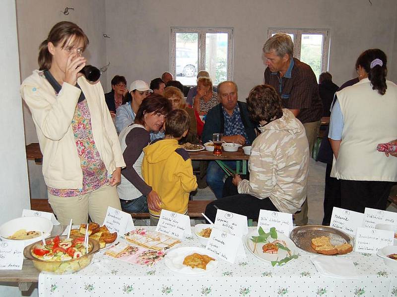 Bramborové hody v Holostřevech