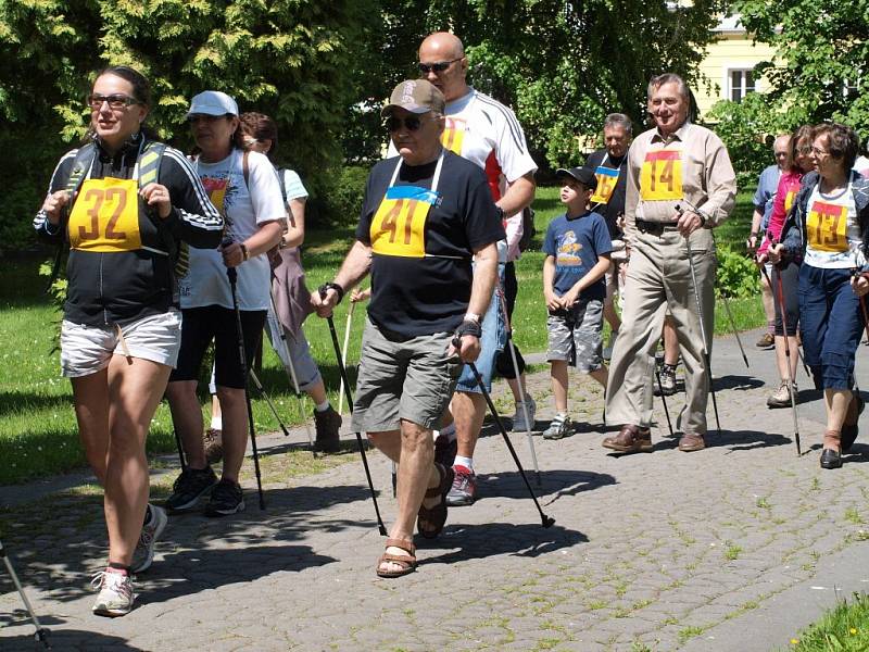 Nordic walking v Konstantinových Lázních přilákal desítky lidí