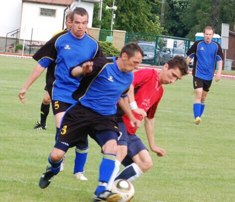  Fotbal-II. třída: V závěrečném kole padlo 39 branek, rozhodčí napomínali jen sedm hráčů.