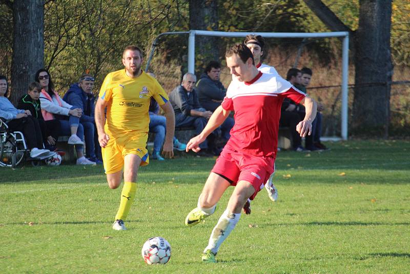 Jiskra Třemešné (v červeném) - Čechie Halže (ve žlutém) 3:1 (0:1).